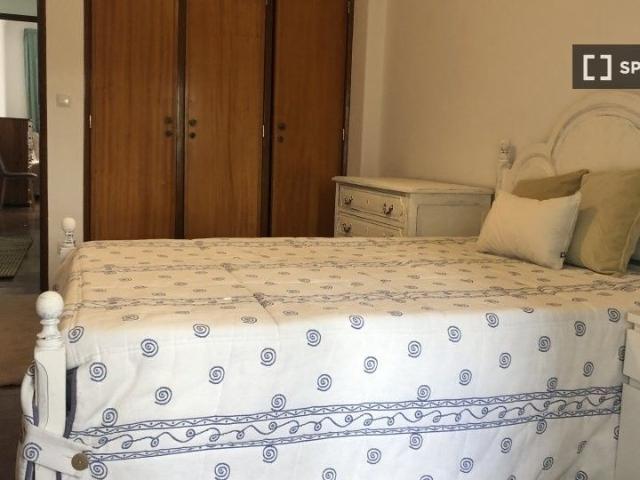 lisbon, Lisbon 2745 175