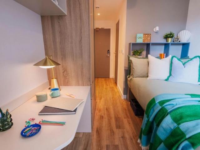 Lisbon Street Flat share to rent £719 pcm £166 pw