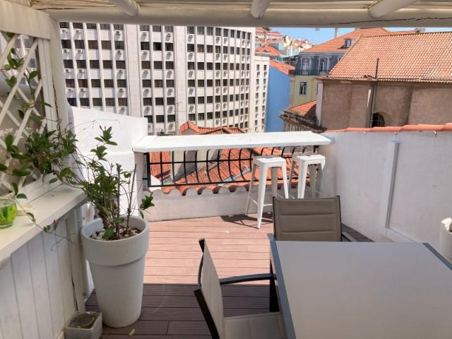 Lisboa T2 Calçada Garçia 3º