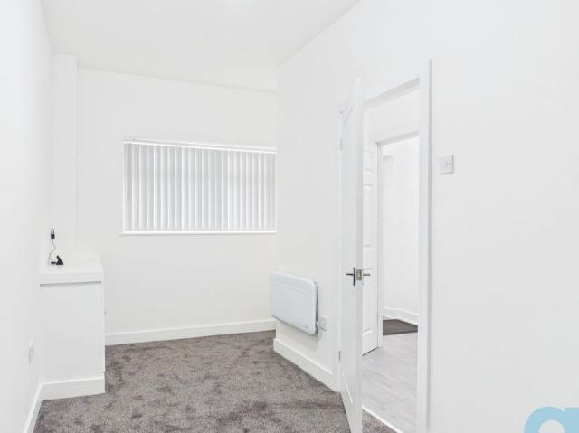 Lisburn Lane, Liverpool L13, 1 bed flat to rent, £750 pcm | PrimeLocation