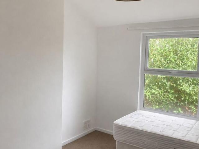 Liscard Road, Wallasey CH44 1 bed flat to rent £695 pcm £160 pw