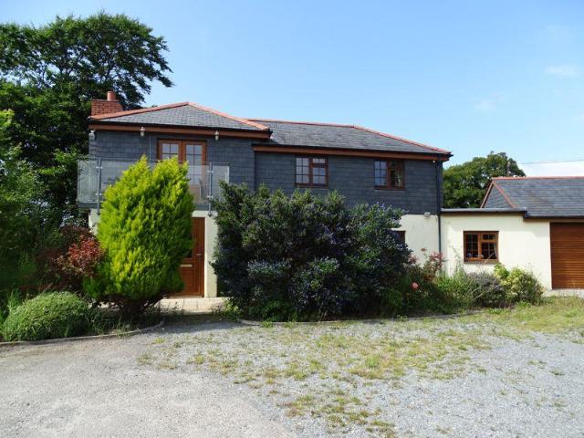 Liskeard PL14 5 bed detached house to rent £2,200 pcm £508 pw