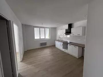 Lisle 24350 Location appartement 3 pièces t3 au dernier étage