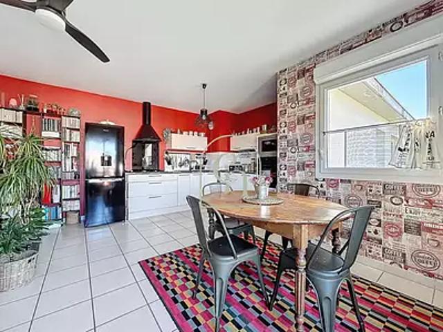 L'Isle d'Abeau 38080 Achat / Vente appartement 2 pièces t2 au dernier étage parking