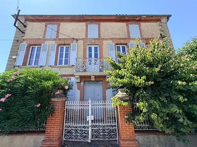 L'Isle en Dodon 31230 Achat / Vente maison 4 pièces t4 au dernier étage piscine