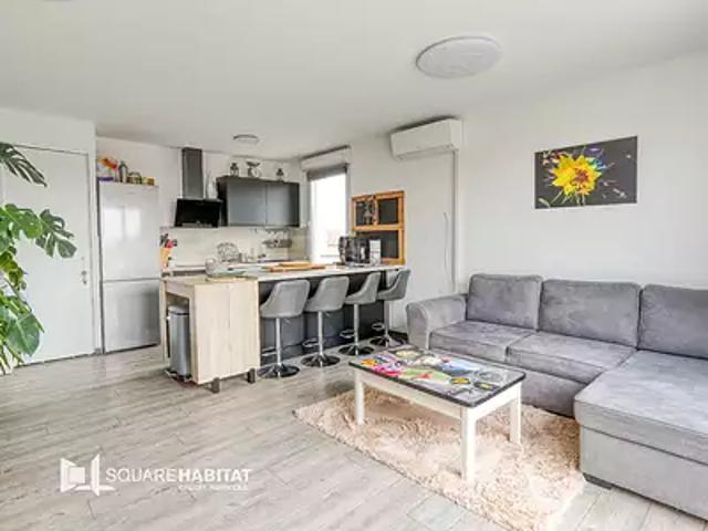 L'Isle Jourdain 32600 Achat / Vente appartement 3 pièces t3 au dernier étage cave
