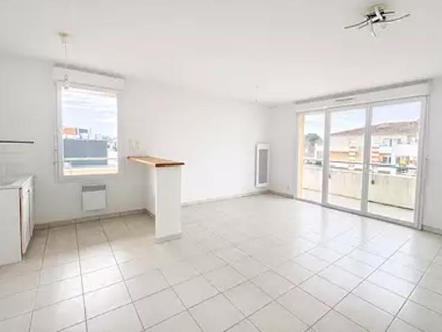 L'Isle Jourdain 32600 Achat / Vente appartement 3 pièces t3 cave parking