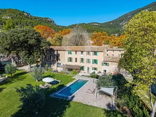 L'Isle sur la Sorgue 84800 Achat / Vente maison 7 pièces t7 piscine
