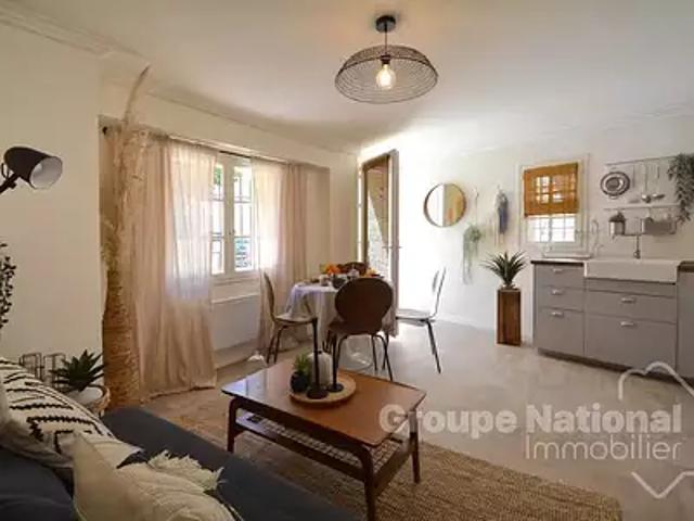 L'Isle sur la Sorgue 84800 Location appartement 2 pièces t2 au dernier étage