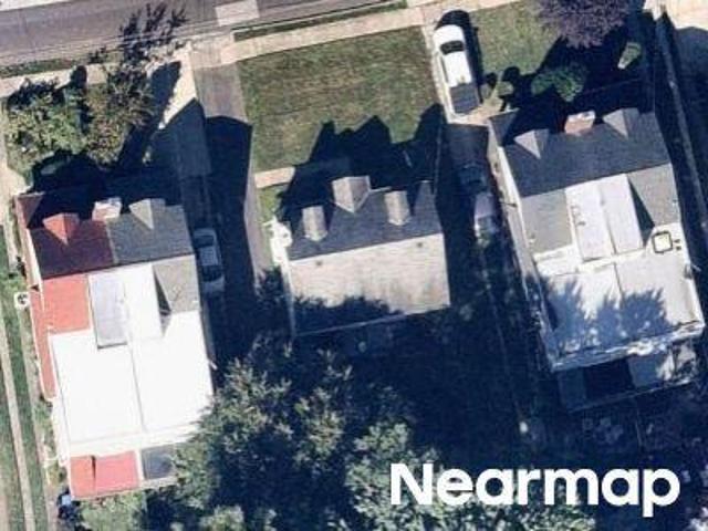 Lismore Ave