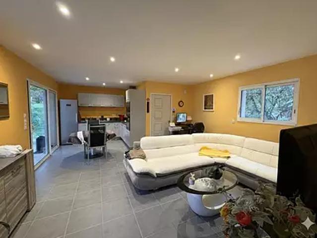 Lissac et Mouret 46100 Achat / Vente maison 6 pièces t6 au dernier étage terrasse