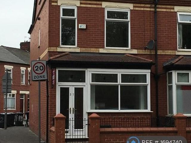 Littleton Road, Salford, M6 4 bed terraced house to rent £565 pcm £130 pw