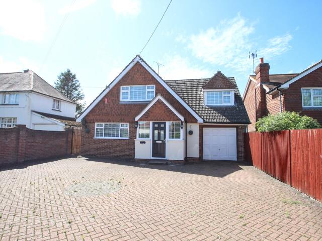 Little Cedars, Longfield DA3, 4 bed detached house to rent, £2,500 pcm | PrimeLocation