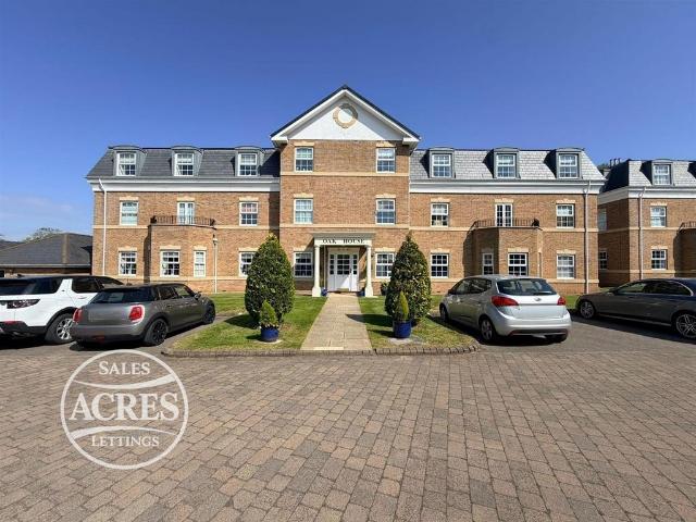 Little Aston Hall Drive, Little. 3 bed apartment to rent £2,000 pcm £462 pw