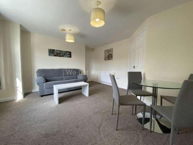 Little Bolton Terrace, Salford, M5