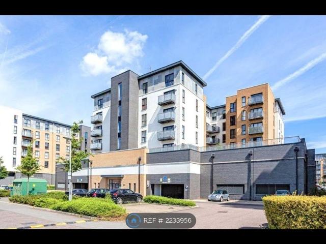 Little Brights Road, Belvedere DA17, 2 bed flat to rent, £1,750 pcm | PrimeLocation