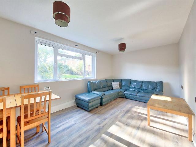 Little Dimocks SW12, 1 bed flat to rent, £1,850 pcm | PrimeLocation