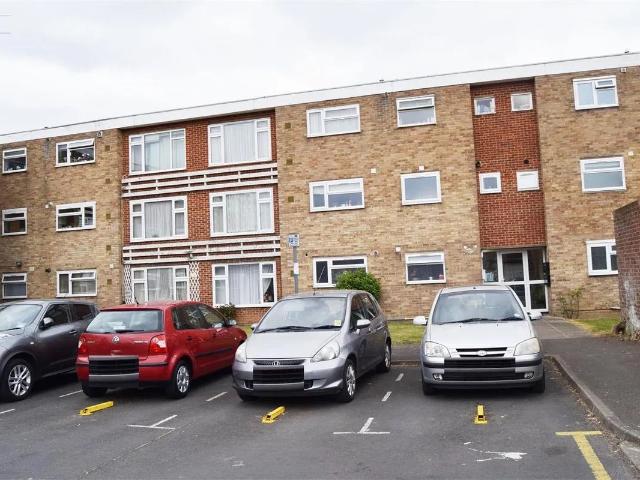 Little Elms, Harlington UB3, 2 bed flat to rent, £1,950 pcm | PrimeLocation