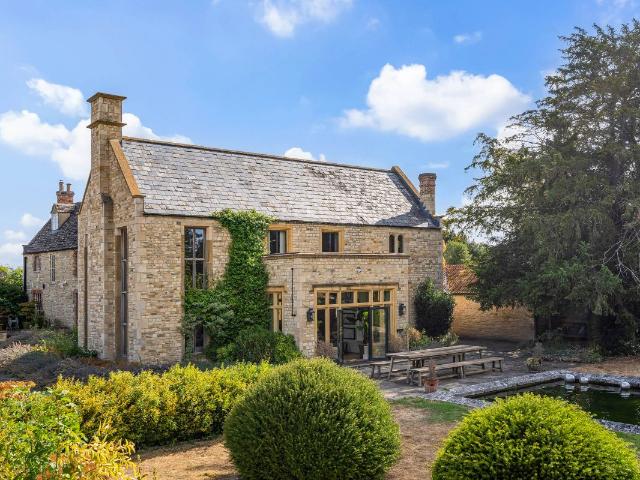 Little Faringdon, Lechdale, Gloucestershire GL7, 5 bed property to rent, £10,000 pcm | PrimeLocation