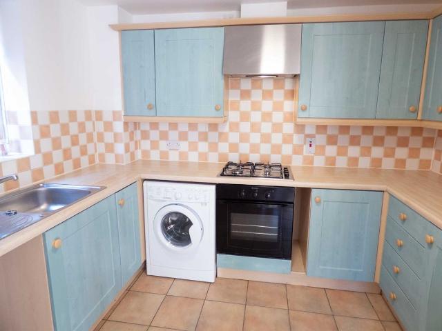 Little Field, Littlemore Oxford OX4, 2 bed flat to rent, £1,450 pcm | PrimeLocation