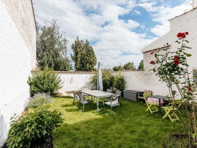 Little fully equipped paradise in Forest,garden,sauna,air co