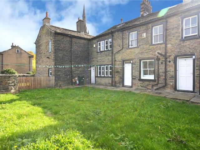 Little Horton Green, Bradford, West. 3 bed terraced house to rent £875 pcm £202 pw