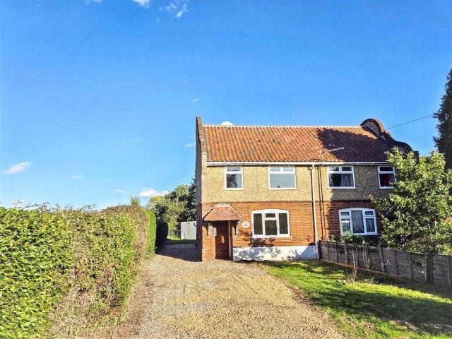 Little Hautbois Road, Lamas, Norwich 3 bed semi detached house to rent £1,100 pcm £254 pw