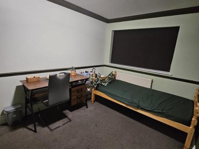 Little Oxcroft, Basildon SS15 1 bed in a house share to rent £1,000 pcm £231 pw
