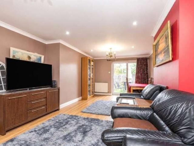 Little Oxhey Lane, Watford, WD19