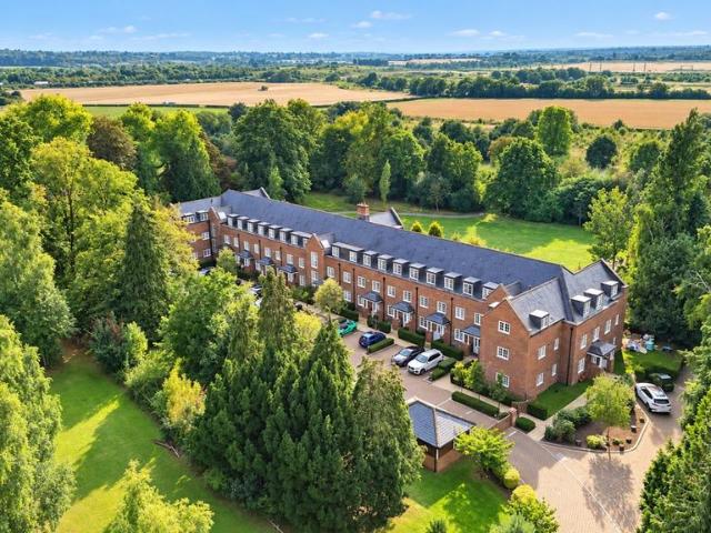 Little Night Leys Court Pegrum Drive. 1 bed apartment to rent £1,700 pcm £392 pw
