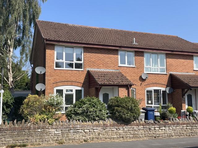 Little Thatch, Godalming GU7, 1 bed flat to rent, £1,250 pcm | PrimeLocation