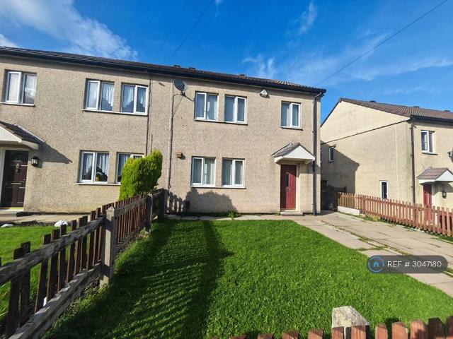 Litherland Road, Bolton, BL3 3 bed semi detached house to rent £1,250 pcm £288 pw