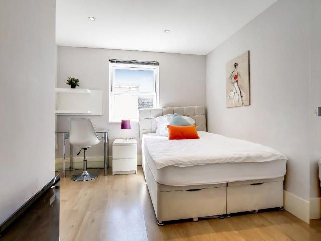 Lithos Road, London NW3, Studio to rent, £1,350 pcm | PrimeLocation