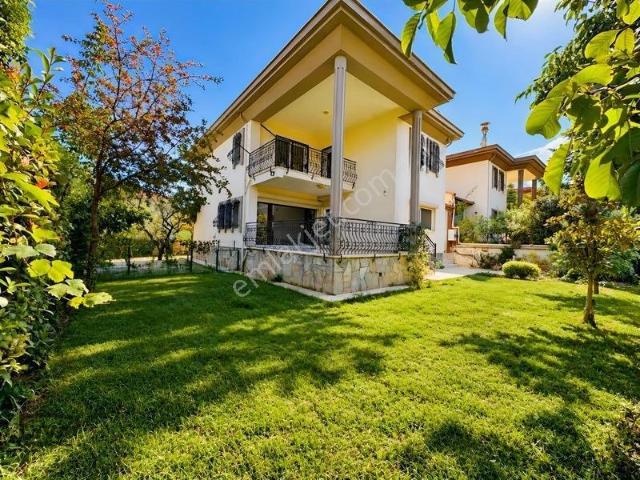 Liva Gayrimenkulden Gerzelede Doğa İle İç İçe Kiralık Villa