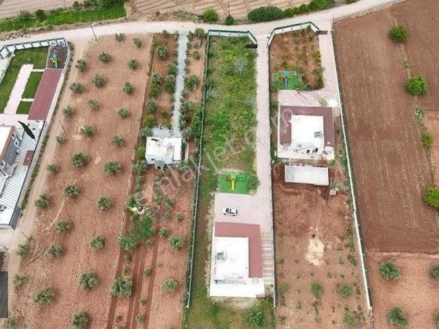 Liva Gayrimenkul'den Yeni Hastane Yanında Satılık Lüks Bağ Evi