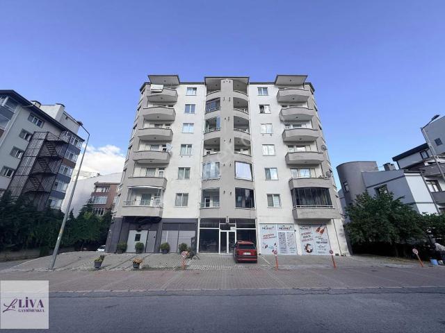 Liva'dan Bahçelievler'de 3+1 Düşük Kat Kiralık Daire