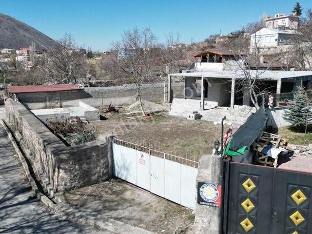 Liva'dan Zincidere'de Erciyes, Ali Dağ Manzaralı Müstakil Ev