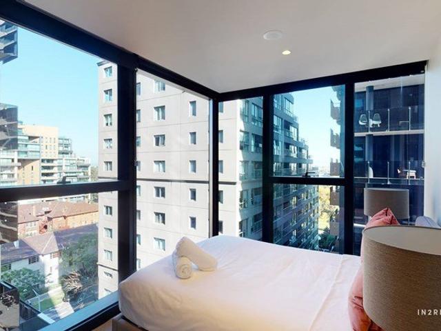 Live on Melbourne's Grand Boulevard