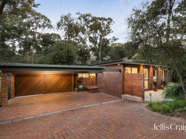 Live amongst the trees in this garden oasis