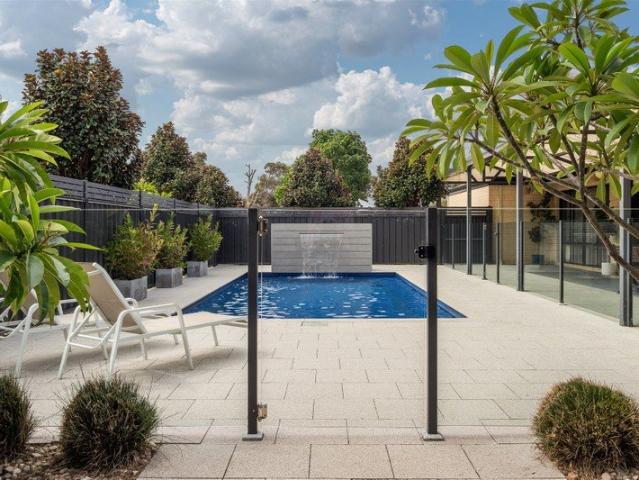 Live big in Vasse pool, workshop & room to breathe