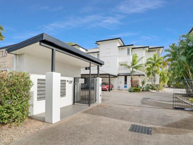 Live, Holiday or Invest Income Producing Resort Apartment Focus on Spence