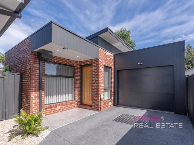 Live In or Invest House Like Living, No Body Corporate & $950pw Rental Income from Settlement