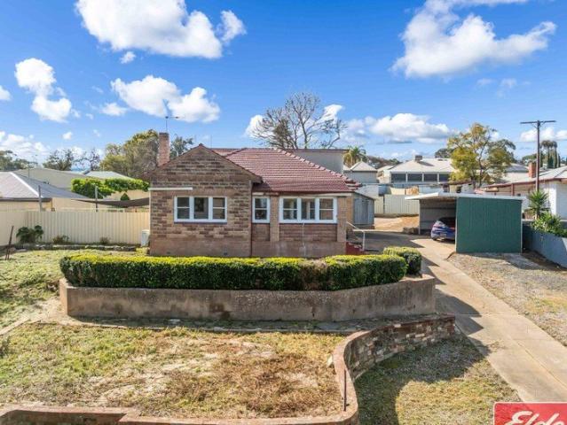Live in Gawler / Retire / Invest / Big 2028sqm Lot approx