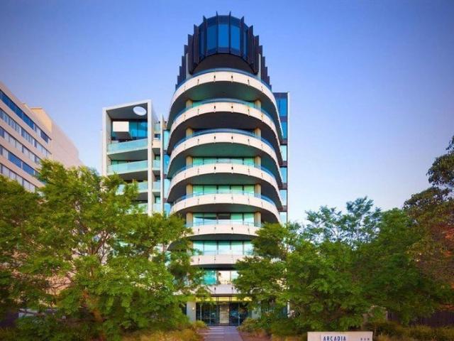 Live in Parkvilles' finest apartment complex!