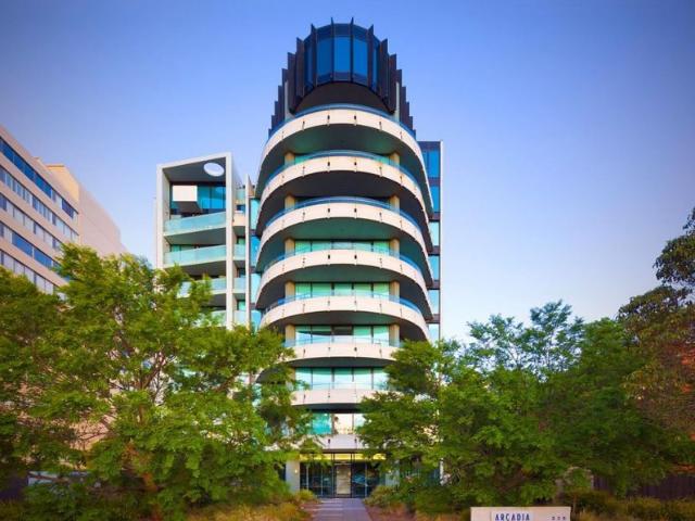 Live in Parkvilles' finest apartment complex!