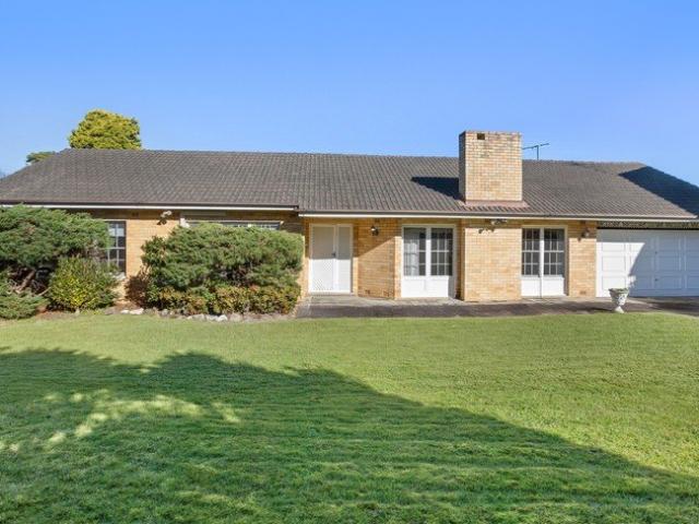 Live In, Rent Out, or Rebuild Level 989sqm in a Desirable St Ives Address