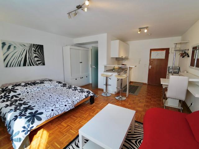 Live in the Center: Furnished Apartment by Milaneo, Stuttgart Amsterdam Apartments for Rent