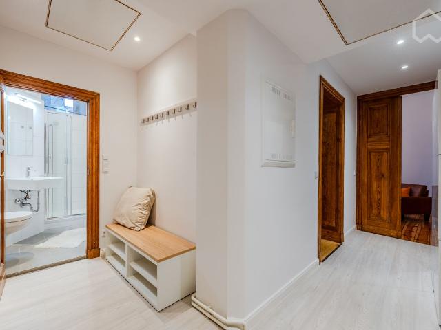 Live in the Heart of Charlottenburg: Historical Landmark with Excellent Connectivity, Berlin Amsterdam Apartments for Rent
