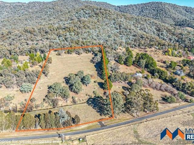 Live Large on Expansive Block in Sought After Buffalo Creek Road