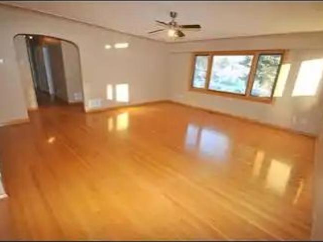 Live Right On Campus Spacious Unit in Windsor Park — 5 Bedrooms Main Floor